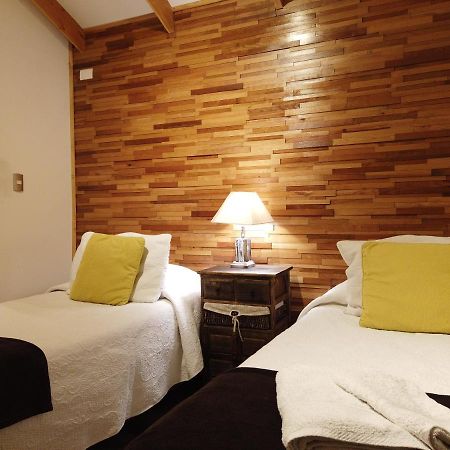 פואנטה ארנס Hostal Fernando De Magalhaes מראה חיצוני תמונה